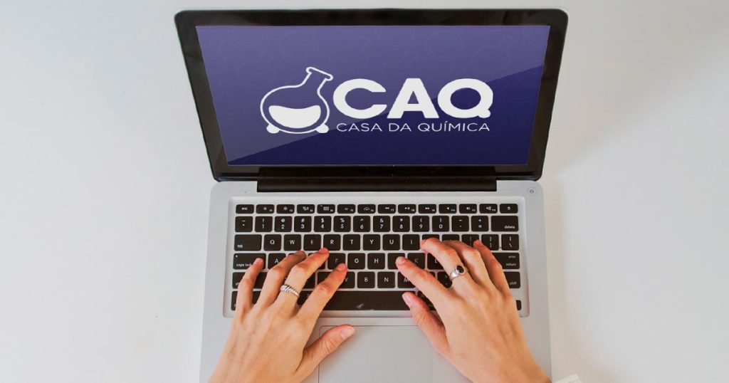 CAQ - Casa da Química: produtos químicos de excelência para a indústria